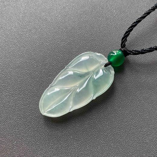 冰种淡晴水翡翠叶子 商品图5