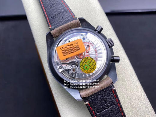 OM 超霸系列 “月之暗面”          V2版本 荣耀回归  OM自主研发自制9300机芯3点盘为【12小时】和【60分钟】累积计时盘，所有功能及外观均按照原版 商品图5