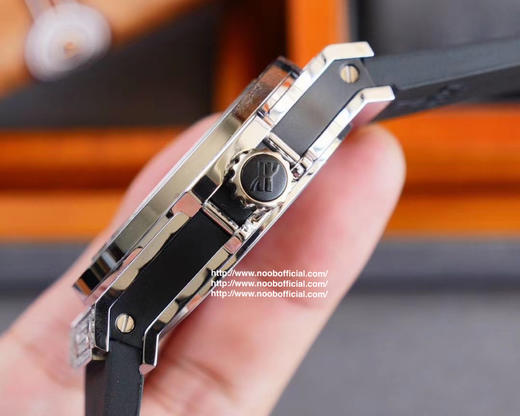 N 出品 恒宝Hublot V3升级版（升级如下：升级使用原装壳套起模壳身，侧耳不再使用塑料，搭配升级版真陀飞轮心脏，加强防震 商品图7