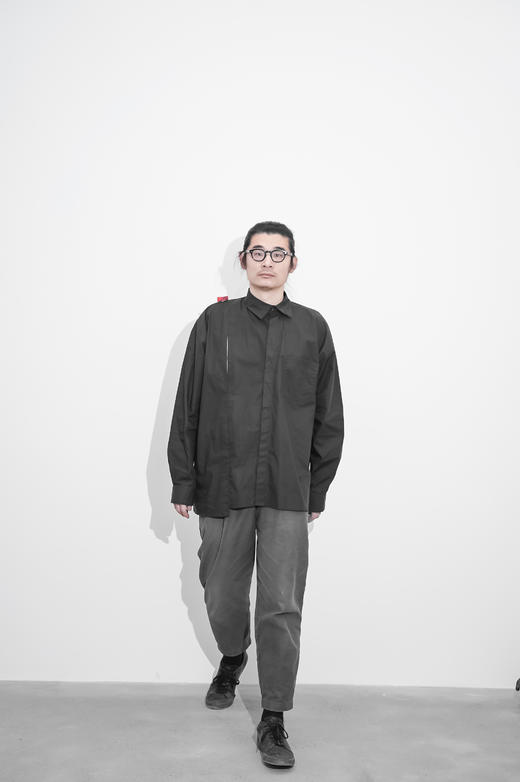 贡缎斜领衬衣-十点睡觉X张宇飞 商品图4