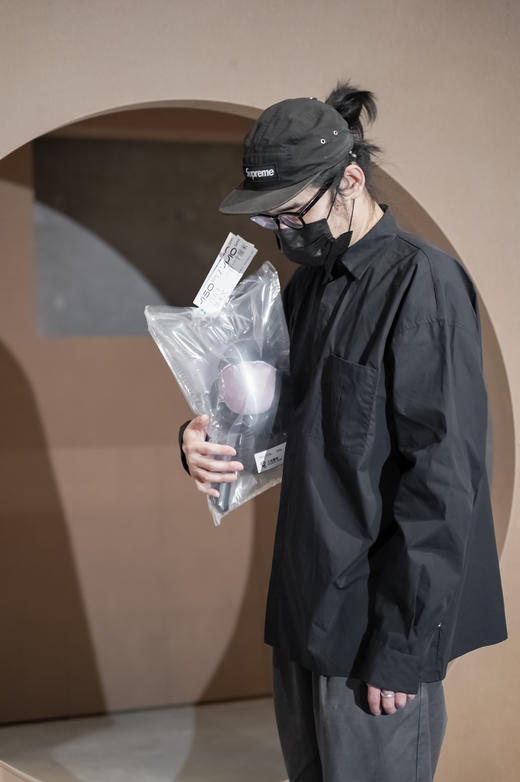 贡缎斜领衬衣-十点睡觉X张宇飞 商品图1