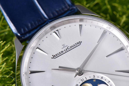 限时特价 JL积家月相大师 月相女款 字面采用高温纯银镀铬尽显女神肤色光泽，太妃型指针犹如女神芊芊玉指点缀在镀银表盘优雅高贵 商品图2