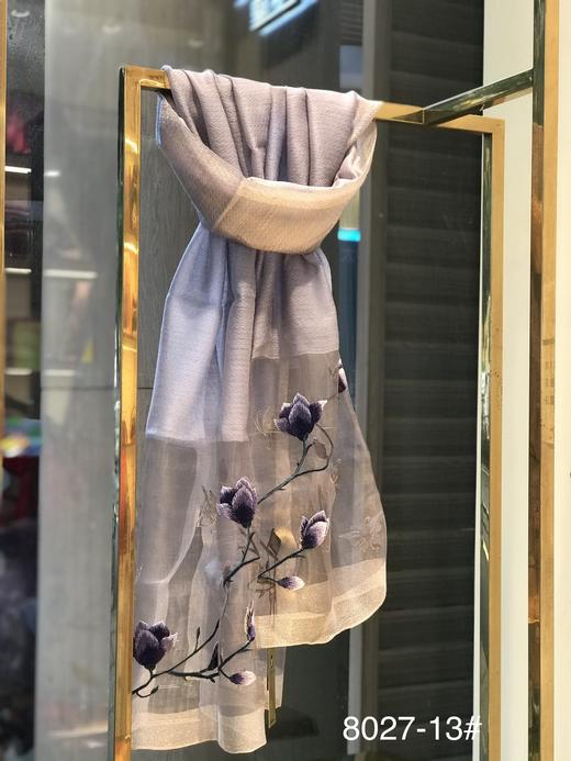 优品堂“芳菲依梦”，真丝羊毛混纺刺绣长丝巾羊毛巾 商品图4