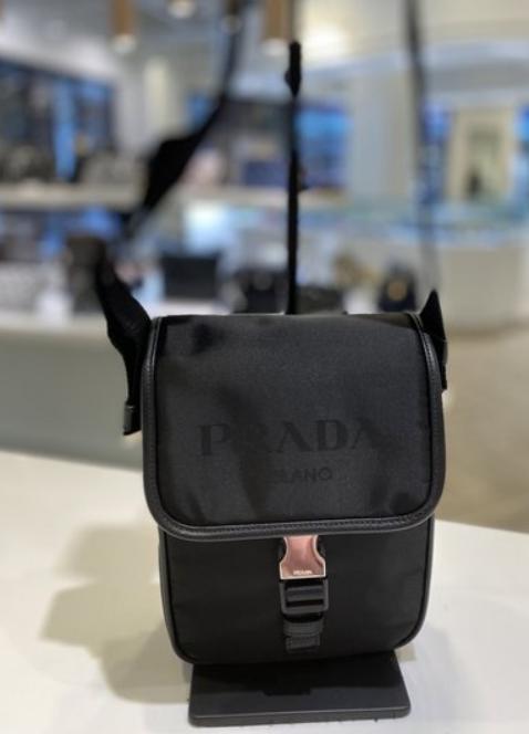 奥莱Prada Pocono三角形箭头斜挎包2VD028 2E9S F0002JPY带授权招加盟代理 商品图1