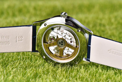 限时特价 JL积家月相大师 月相女款 字面采用高温纯银镀铬尽显女神肤色光泽，太妃型指针犹如女神芊芊玉指点缀在镀银表盘优雅高贵 商品图6