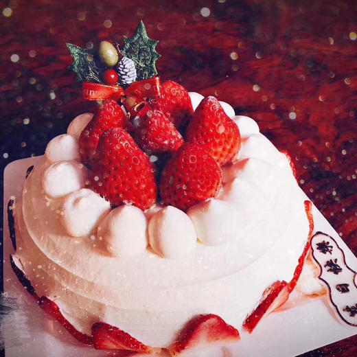 经典回归-草莓飘雪(圆形版）-5年热销10万+，只用丹东牛奶草莓！看不见雪的冬天，多么需要一个草莓飘雪啊！ 商品图2