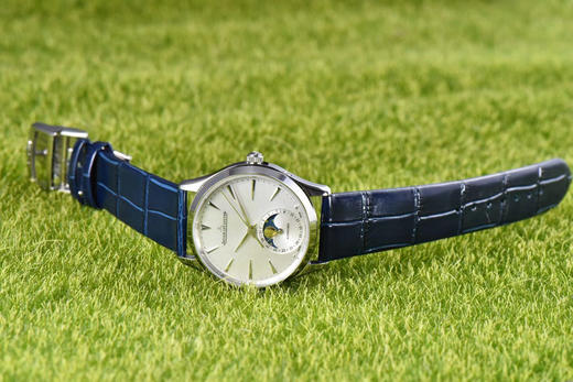 限时特价 JL积家月相大师 月相女款 字面采用高温纯银镀铬尽显女神肤色光泽，太妃型指针犹如女神芊芊玉指点缀在镀银表盘优雅高贵 商品图7