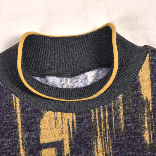 圣三利女装轻松休闲几何印花半高领套头衫SL2032148 商品图2