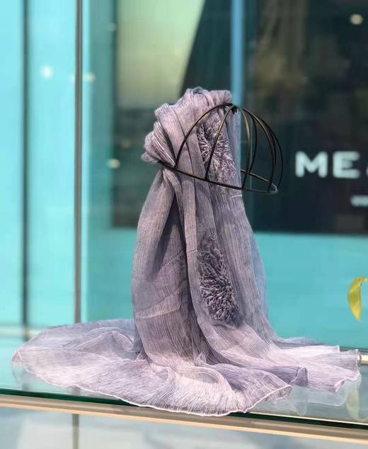 优品堂“云淡风轻”真丝纤维混纺百搭时尚披肩围巾两用丝巾 商品图12