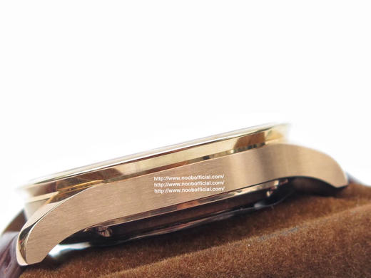 【ZF 葡计 】ZF 葡计V2终极版正式上线，相对V1版本做出几处调整。【表壳升级】重新调整磨具，升级圈口，中壳和底盖的细节。以及提升后期打磨处理工艺，使壳套整体配合的更加默契天 商品图11