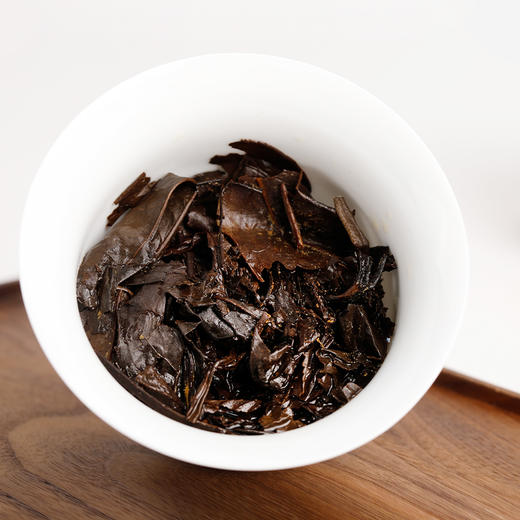 福金花·紧压金花白茶2011·藏金8521简易装900g 商品图3