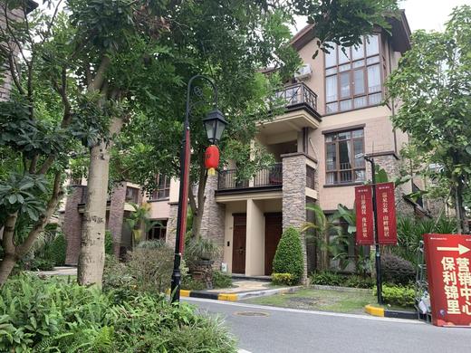 【南昆山】私家温泉+独立KTV，统统安排上！全部平日不加收，599元壕叹南昆山保利锦里4房6床温泉别墅，还有厨房+烧烤炉+麻将+…设施齐全~给自己放个假，和亲友开个party~ 商品图1