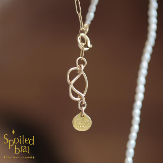 Spoiledbrat Jewelry 米珍珠半链Pretzel项链 商品图4