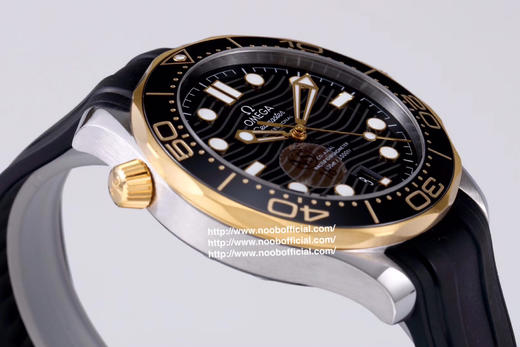 VS欧miga海马300M间金，选对版本很重要。VS版本和z品在12点位外圈口带有贵金属印记：AU750 、狗头标 、天平秤 、欧logo，可以看是否有这个印记区分出是VS/市面版本，做工精良打磨精细 商品图4