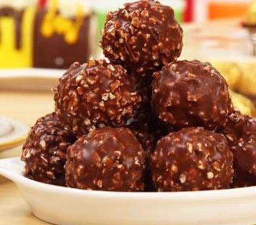 意大利进口费列罗-榛果仁金莎巧克力礼盒装-会员6折 商品图4