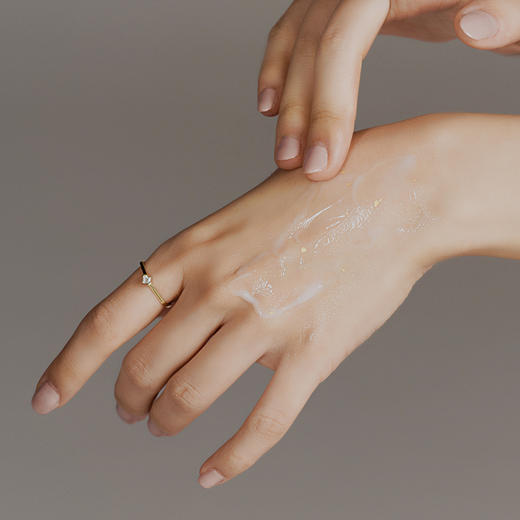  YIN隐  瘾-微醺香槟金箔护手霜 商品图2