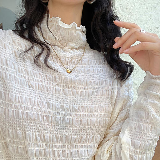 【歌铭】蕾丝高领网纱打底衫女秋冬褶皱肌理感内搭洋气上衣 商品图0