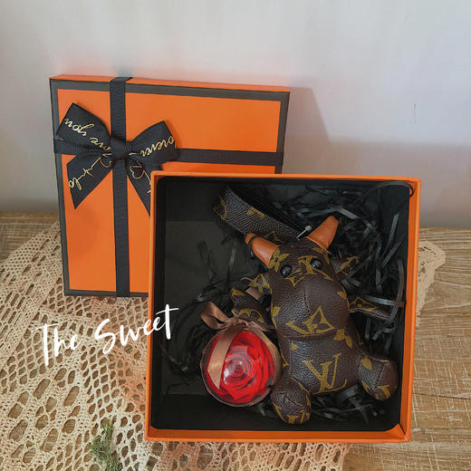 牛气冲天-牛年特定永生花钥匙链包挂 商品图0