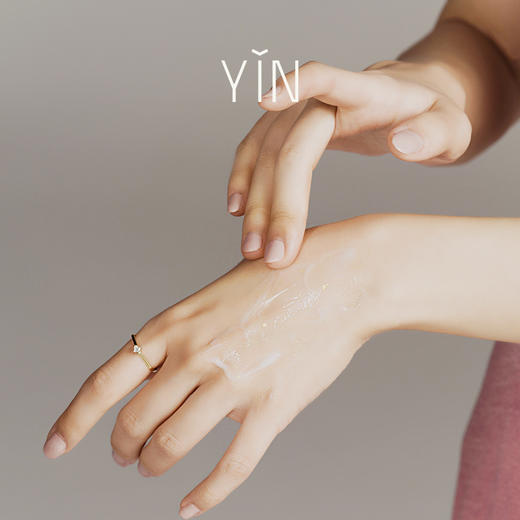  暖冬金箔香氛护手霜 商品图5