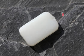 和田玉（羊脂白玉）挂件--无事牌 38.48g