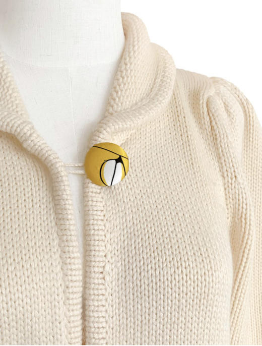 TYNVIE 小圆翻领单边木耳边开衩针织大衣 - 象牙白 商品图5