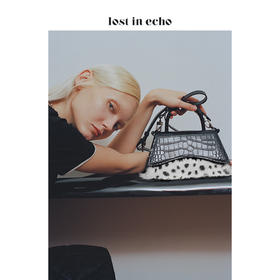 lost in echo小号巴雷特拼皮草斜挎/手提包黑色