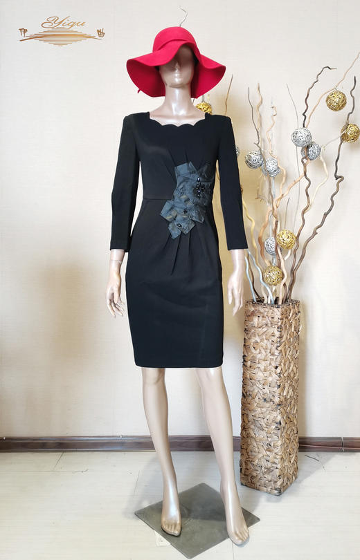 【特惠】YIQU |“春暖花开”连身裙（舒适黑）P 商品图0