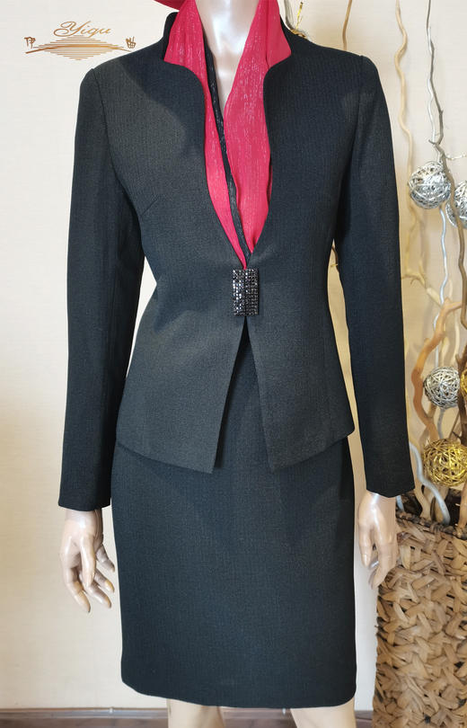 【特惠】YIQU |“风景线”西装上衣（简黑） 商品图0