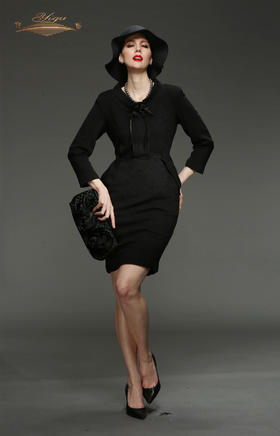 【特惠】YIQU |“经典再现”羊毛针织连身裙（黑色·含羊毛13%）P