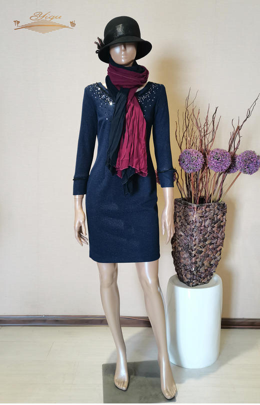 【特惠】YIQU |“伊曲情缘”烫钻款连身裙（深蓝）P 商品图0