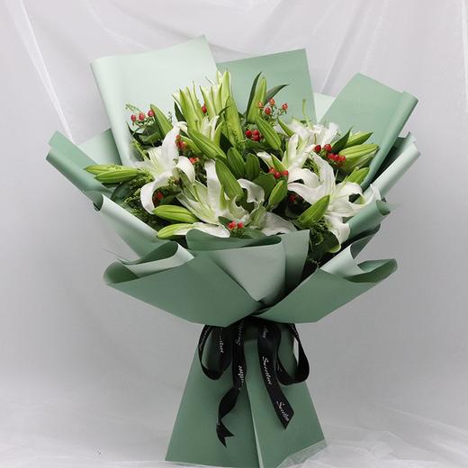 19朵白百合花束 祝福 鲜花店送花上门