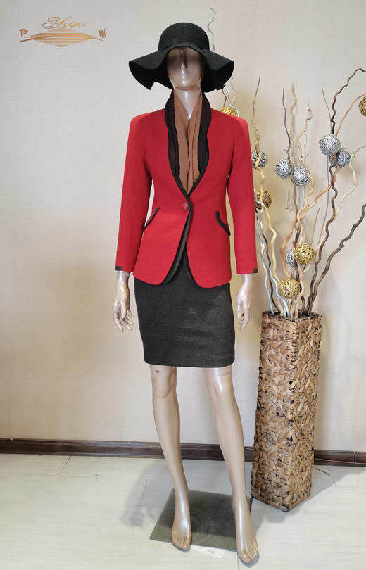 【特惠】YIQU |“天使之恋”西装上衣（铁红·含30%羊毛） 商品图0