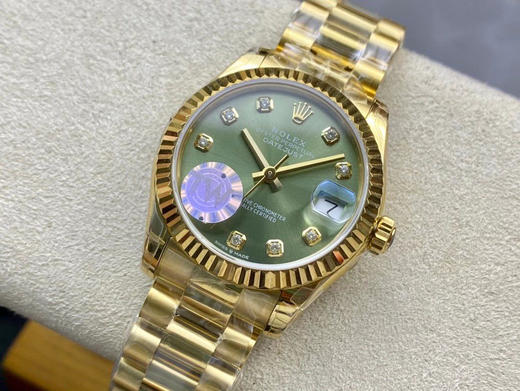 TW 劳力士 蚝式恒动31日志 秀而不媚 恒久优雅 。【表壳】尺寸31Mm，采用耗式钢与18K，表圈采用白金狗牙圈，圈口镶多粒施华洛斯奇钻 ，保证100米防水 整个手表基于正品原版开模❕❕ 商品图14