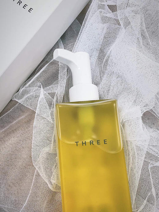 THREE小三最新款平衡卸妆油深层清洁温眼唇脸洁颜油 185ml 商品图1
