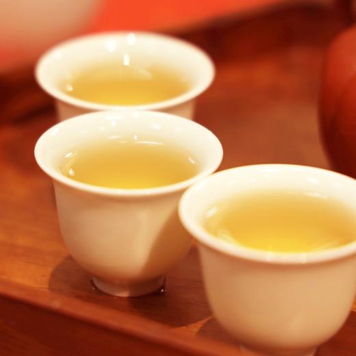 【天月白茶】2015年只生欢喜福鼎白茶寿眉饼茶 300g 商品图2