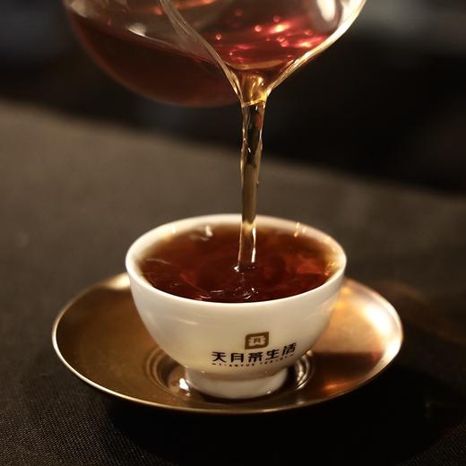 【天月古树茶】2017年勐海之味古树普洱茶熟饼 357g 商品图2