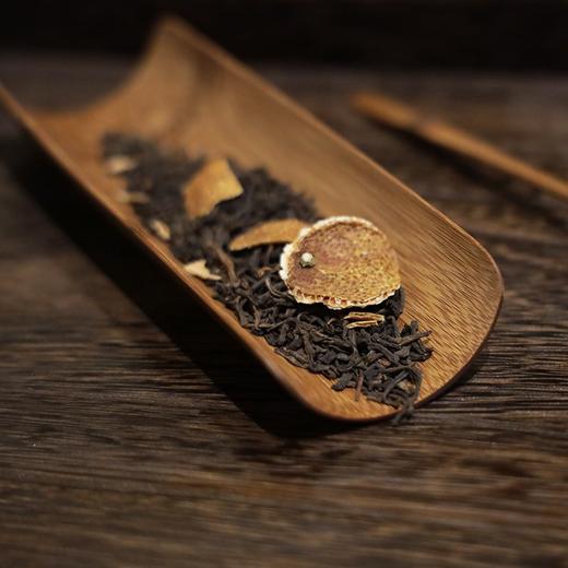 【天月柑普】2017年大红柑熟普铁盒8粒装 新会天马柑普+勐海古树熟 35克*8粒 商品图2