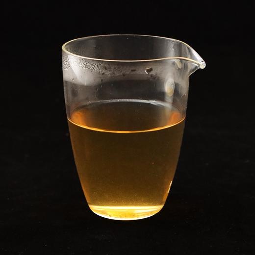 【天月古树茶】2017年龙腾山涌古树普洱茶生饼【性价比之冠】【连续4年销售榜名列前茅】 380g 商品图3