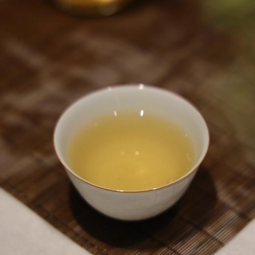【天月古树茶】2017年龙腾山涌古树普洱茶生饼【性价比之冠】【连续4年销售榜名列前茅】 380g 商品图1