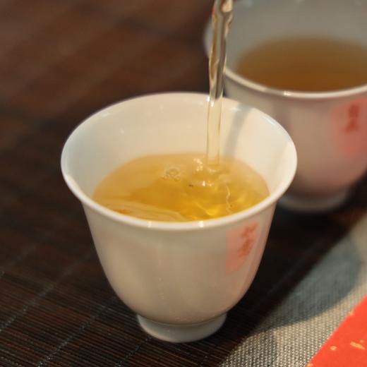 【天月白茶】2011年念念不忘福鼎白茶白牡丹饼茶 300g 商品图3