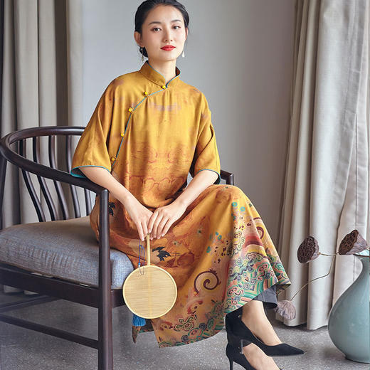 2020新中式复古印花海水江崖祥云花纹香云纱连衣裙袍子YB0159 。 商品图1