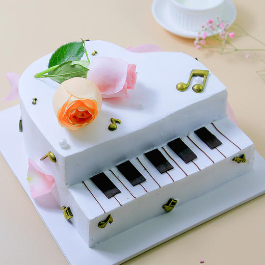 爱叮咚钢琴蛋糕 商品图0