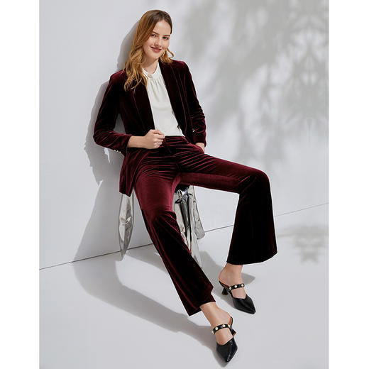 EITIE爱特爱春季新款洋气复古翻领收腰显瘦丝绒西装外套女6303007 商品图10