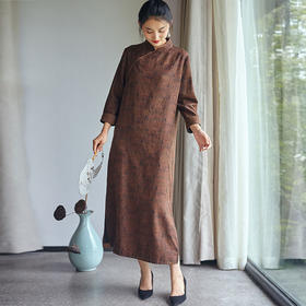 2020秋季新品拼接斜襟立领龙纹香云纱改良宽松旗袍YU0040 。