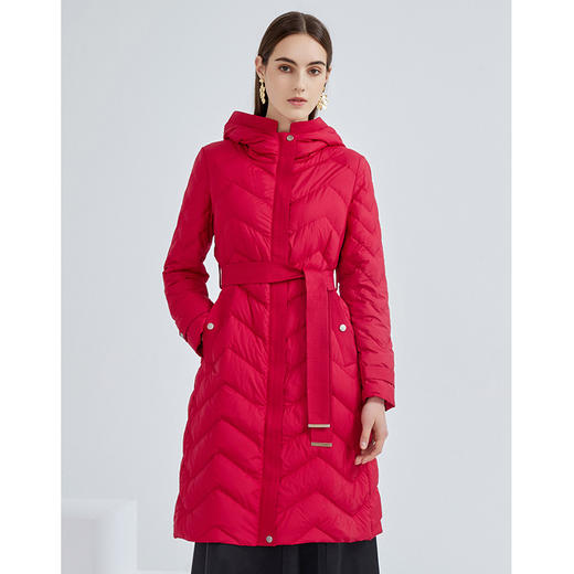 EITIE爱特爱冬季新款简约经典百搭收腰保暖连帽羽绒服外套女6411105 商品图3