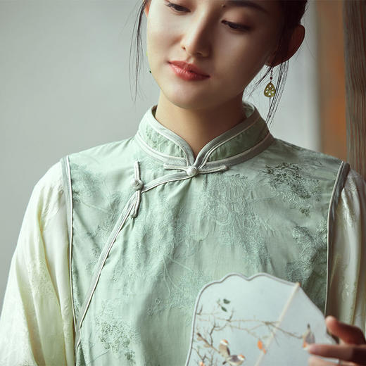 夏秋新中式禅茶拼接倒大袖蕾丝短款上衣Z20479 。 商品图3