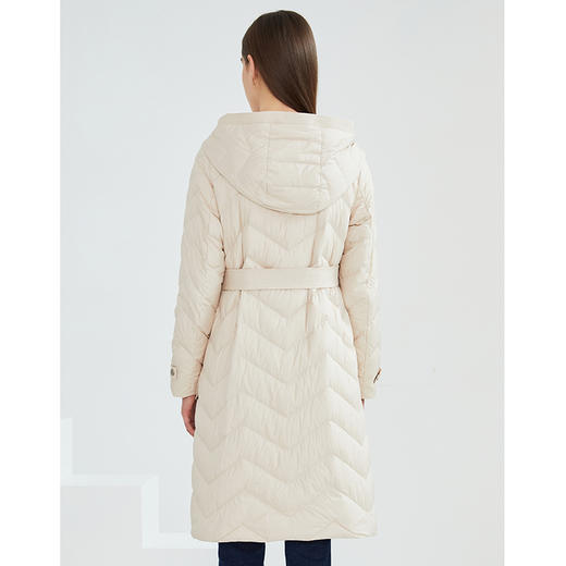 EITIE爱特爱冬季新款简约经典百搭收腰保暖连帽羽绒服外套女6411105 商品图7