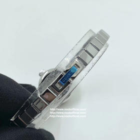 🇬🇧🇬🇧出击！GUCCI/古驰​  全智贤同‎款  百​年经典​巴塞​尔‌款‌，型号YA141503，22mm表径，9mm厚度，天然彩贝表面‌，50米‌深度防水‌