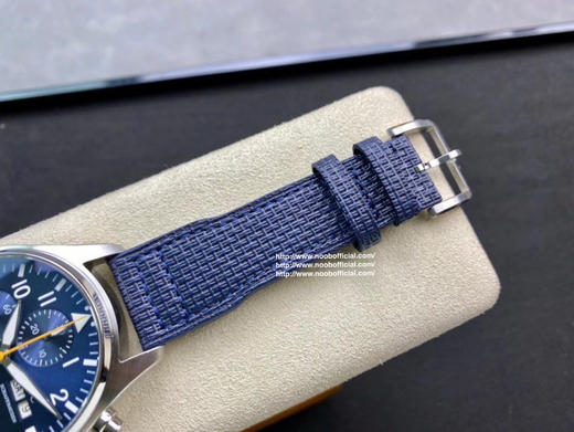 ZF震撼出击，推出IWC万国飞行员系列IW377729腕表(“蓝队长”特别版)43毫米X15.2毫米
1.316L精钢表壳，双面防反光凸状蓝宝石玻璃表镜，镀有IWC特有浅蓝色防眩晕增透镀膜❕❕❕ 商品图3