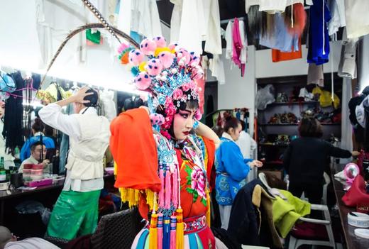 【太古里·梅花剧社】6月去大热网红望平街看剧！亲子专场演出39.9元起！看传统木偶戏、变脸吐火、喜剧滚灯、手影蹬技……与孩子一起品味正宗川味演出！欣赏精彩绝伦非遗表演盛宴！ 商品图11